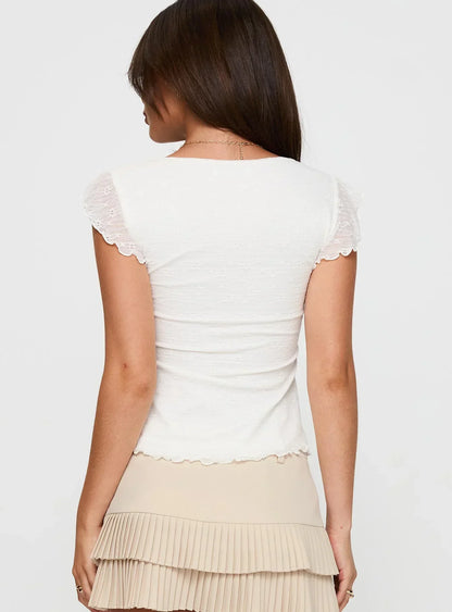 Deugh Frill Top